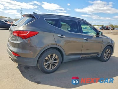 Trzecie zdjęcie samochodu z tyłu: 2013 HYUNDAI SANTA FE SPORT 2.4L VIN:5XYZU3LB2DG053664 - miniatura