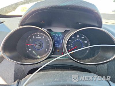 Zdjęcie 9 z 12 samochodu: 2015 HYUNDAI VELOSTER BASE VIN:KMHTC6ADXFU244549 - miniatura