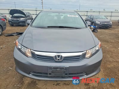 Piąte zdjęcie samochodu w środku: 2012 HONDA CIVIC HF VIN:2HGFB2F66CH319951 - miniatura
