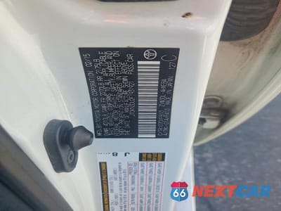 Zdjęcie 12 z 12 samochodu: 2015 TOYOTA PRIUS THREE VIN:JTDKN3DU2F1931921 - miniatura