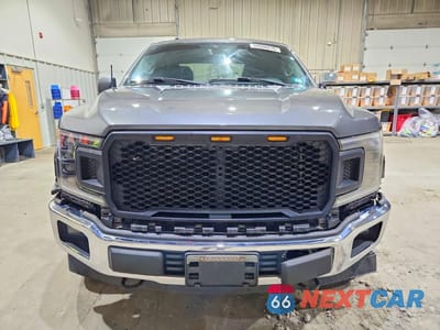 Piąte zdjęcie samochodu w środku: 2018 FORD F150 SUPER CAB VIN:1FTFX1E52JKF96976 - miniatura