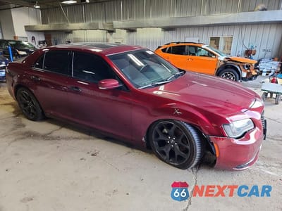 Czwarte zdjęcie samochodu z boku: 2022 CHRYSLER 300 S VIN:2C3CCABG7NH158637 - miniatura
