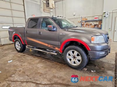 Czwarte zdjęcie samochodu z boku: 2005 FORD F150 SUPERCREW VIN:1FTPW14595KC66153 - miniatura