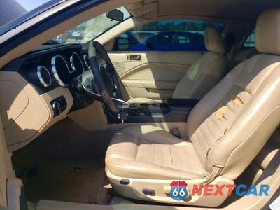 Zdjęcie 7 z 11 samochodu: 2005 FORD MUSTANG GT VIN:1ZVFT82H855165840 - miniatura