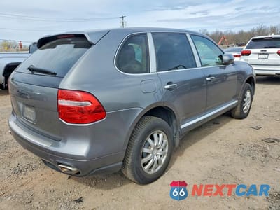 Trzecie zdjęcie samochodu z tyłu: 2008 PORSCHE CAYENNE VIN:WP1AA29P08LA05074 - miniatura