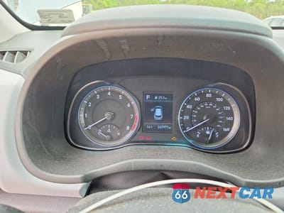 Zdjęcie 9 z 13 samochodu: 2019 HYUNDAI KONA SE VIN:KM8K1CAAXKU374203 - miniatura