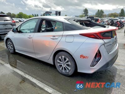 Drugie zdjęcie samochodu z przodu: 2017 TOYOTA PRIUS PRIME PREMIUM VIN:JTDKARFP1H3040273 - miniatura