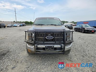 Piąte zdjęcie samochodu w środku: 2023 FORD F150 SUPERCREW VIN:1FTFW1E87PFB47808 - miniatura