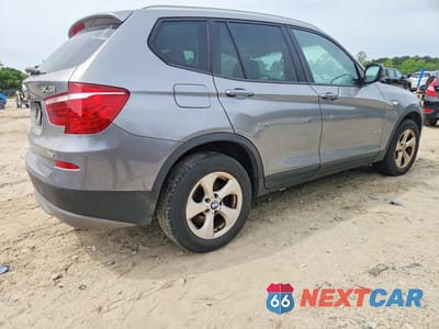 Trzecie zdjęcie samochodu z tyłu: 2011 BMW X3 XDRIVE28I VIN:5UXWX5C51BL703147 - miniatura