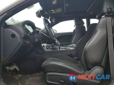 Zdjęcie 7 z 13 samochodu: 2018 DODGE CHALLENGER SXT VIN:2C3CDZAGXJH182812 - miniatura