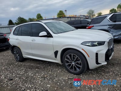 Czwarte zdjęcie samochodu z boku: 2024 BMW X5 XDRIVE40I VIN:5UX23EU04R9S65082 - miniatura