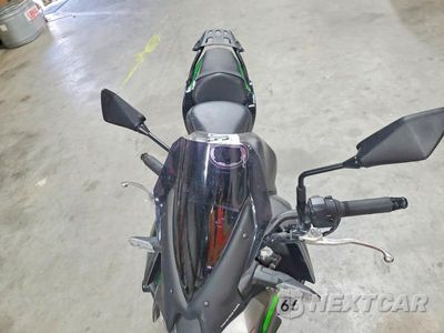 Piąte zdjęcie samochodu w środku: 2023 KAWASAKI ER650 N VIN:ML5EREN10PDA96349 - miniatura