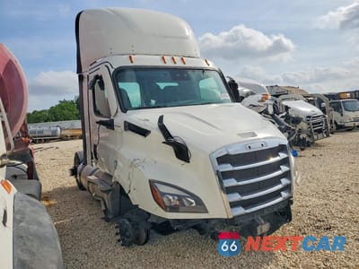 2022 FREIGHTLINER CASCADIA 116 SEMI TRUCK 3AKBHTDV1NSNH5604 - główne zdjęcie licytacji z USA - miniatura
