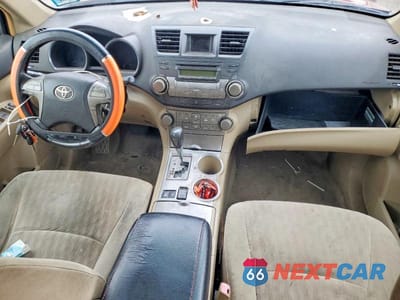 Zdjęcie 8 z 13 samochodu: 2008 TOYOTA HIGHLANDER SPORT VIN:JTEES43A582058175 - miniatura