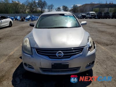Piąte zdjęcie samochodu w środku: 2010 NISSAN ALTIMA VIN:1N4AL2AP2AN528474 - miniatura