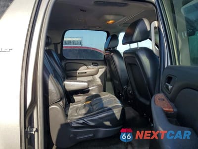 Zdjęcie 11 z 12 samochodu: 2007 GMC YUKON XL C1500 VIN:1GKFC16J17R329663 - miniatura