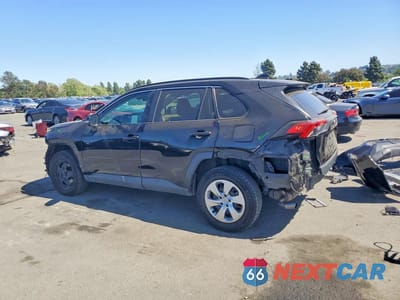 Drugie zdjęcie samochodu z przodu: 2021 TOYOTA RAV4 LE VIN:2T3K1RFV3MC101047 - miniatura