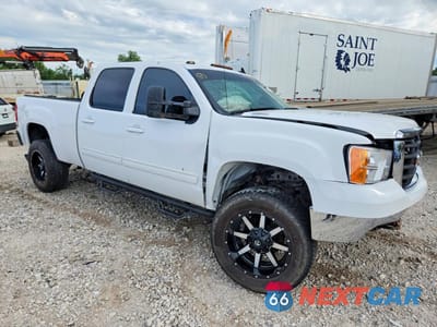 Czwarte zdjęcie samochodu z boku: 2008 GMC SIERRA K2500 HEAVY DUTY VIN:1GTHK23608F176094 - miniatura