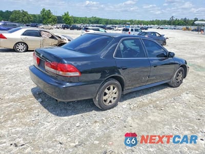 Trzecie zdjęcie samochodu z tyłu: 2001 HONDA ACCORD EX VIN:JHMCG56691C022336 - miniatura