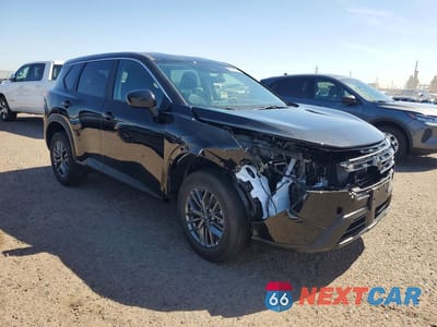 Czwarte zdjęcie samochodu z boku: 2026 NISSAN ROGUE SV VIN:5N1BT3BA6TC778101 - miniatura