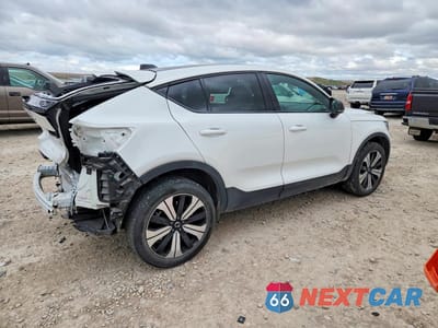 Trzecie zdjęcie samochodu z tyłu: 2023 VOLVO C40 RECHARGE PLUS VIN:YV4ED3GL7P2053639 - miniatura
