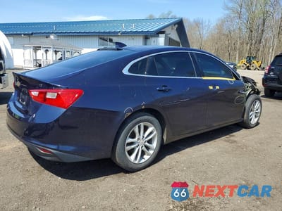 Trzecie zdjęcie samochodu z tyłu: 2016 CHEVROLET MALIBU LT VIN:1G1ZE5ST1GF239926 - miniatura