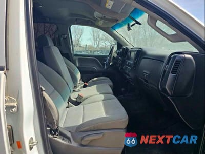 Piąte zdjęcie samochodu w środku: 2016 CHEVROLET SILVERADO C1500 LT VIN:1GCVKPEH0GZ333764 - miniatura