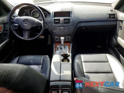 Zdjęcie 8 z 11 samochodu: 2010 MERCEDES-BENZ C 300 4MATIC VIN:WDDGF8BB7AF456575 - miniatura