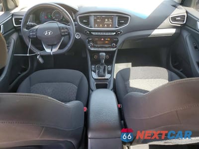 Zdjęcie 8 z 12 samochodu: 2017 HYUNDAI IONIQ SEL VIN:KMHC75LC9HU049869 - miniatura