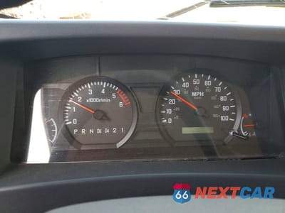 Zdjęcie 9 z 13 samochodu: 2017 ISUZU NPR BOX TRUCK VIN:54DB4W1B1HS800446 - miniatura
