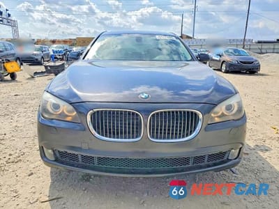 Piąte zdjęcie samochodu w środku: 2011 BMW 750 LXI VIN:WBAKC8C52BC432349 - miniatura