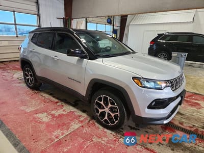Czwarte zdjęcie samochodu z boku: 2024 JEEP COMPASS LIMITED VIN:3C4NJDCN3RT158625 - miniatura