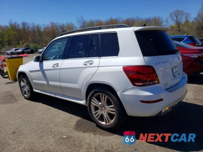 Drugie zdjęcie samochodu z przodu: 2015 MERCEDES-BENZ GLK 350 4MATIC VIN:WDCGG8JB2FG349132 - miniatura
