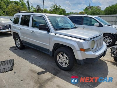 Czwarte zdjęcie samochodu z boku: 2012 JEEP PATRIOT SPORT VIN:1C4NJPBA1CD636294 - miniatura