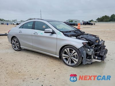 Czwarte zdjęcie samochodu z boku: 2019 MERCEDES-BENZ CLA 250 4MATIC VIN:WDDSJ4GB0KN722567 - miniatura