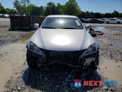 Piąte zdjęcie samochodu w środku: 2007 LEXUS IS 350 VIN:JTHBE262375013240 - miniatura