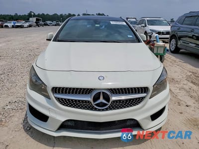 Piąte zdjęcie samochodu w środku: 2015 MERCEDES-BENZ CLA 250 4MATIC VIN:WDDSJ4GB5FN274171 - miniatura