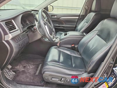 Zdjęcie 7 z 12 samochodu: 2016 TOYOTA HIGHLANDER XLE VIN:5TDKKRFH9GS135389 - miniatura