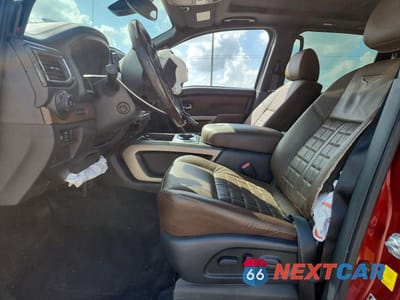 Zdjęcie 7 z 13 samochodu: 2021 NISSAN TITAN PLATINUM RESERVE VIN:1N6AA1EF3MN527105 - miniatura