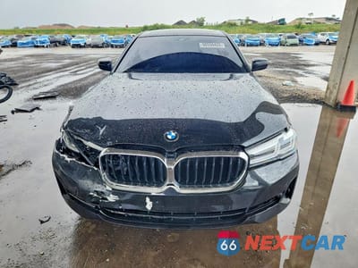 Piąte zdjęcie samochodu w środku: 2022 BMW 530 I VIN:WBA53BH05NCK27457 - miniatura