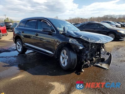 Czwarte zdjęcie samochodu z boku: 2023 AUDI Q7 PREMIUM PLUS VIN:WA1LCBF79PD017896 - miniatura