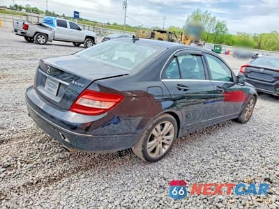 Trzecie zdjęcie samochodu z tyłu: 2010 MERCEDES-BENZ C 300 4MATIC VIN:WDDGF8BB2AR131881 - miniatura