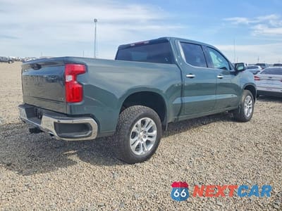 Trzecie zdjęcie samochodu z tyłu: 2026 CHEVROLET SILVERADO K1500 LTZ VIN:1GCUKGED4TZ157790 - miniatura