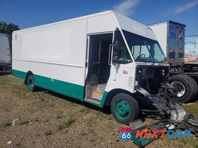 Czwarte zdjęcie samochodu z boku: 2017 FORD F59 DELIVERY TRUCK VIN:1F65F5KY0H0A07341 - miniatura