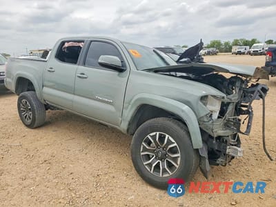 Czwarte zdjęcie samochodu z boku: 2023 TOYOTA TACOMA TRD SPORT VIN:3TMAZ5CN2PM211870 - miniatura