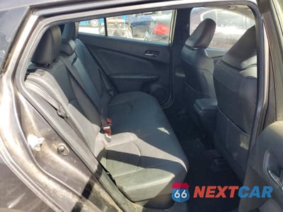 Zdjęcie 10 z 13 samochodu: 2016 TOYOTA PRIUS FOUR VIN:JTDKARFU7G3517731 - miniatura