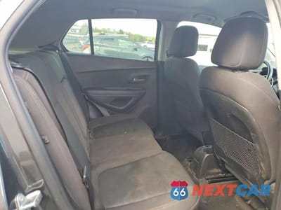 Zdjęcie 11 z 13 samochodu: 2019 CHEVROLET TRAX LS VIN:3GNCJNSB0KL259834 - miniatura
