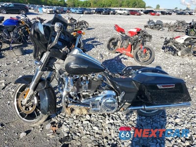 Trzecie zdjęcie samochodu z tyłu: 2021 HARLEY-DAVIDSON FLHX VIN:1HD1KBC1XMB611290 - miniatura