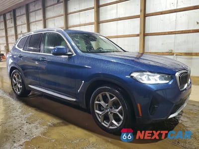 Czwarte zdjęcie samochodu z boku: 2022 BMW X3 XDRIVE30I VIN:5UX53DP08N9M35425 - miniatura