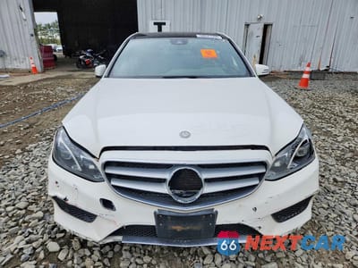 Piąte zdjęcie samochodu w środku: 2015 MERCEDES-BENZ E 400 4MATIC VIN:WDDHF6HB7FB109052 - miniatura